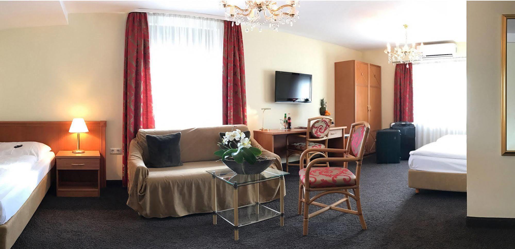 אאלן Boutiquehotel Goldhahn Bio Sport & Wellness מראה חיצוני תמונה